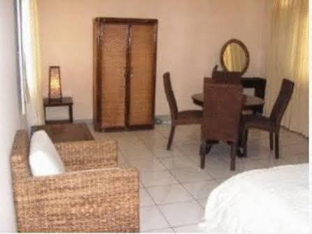 Bangka Bed And Breakfast Τζακάρτα Εξωτερικό φωτογραφία